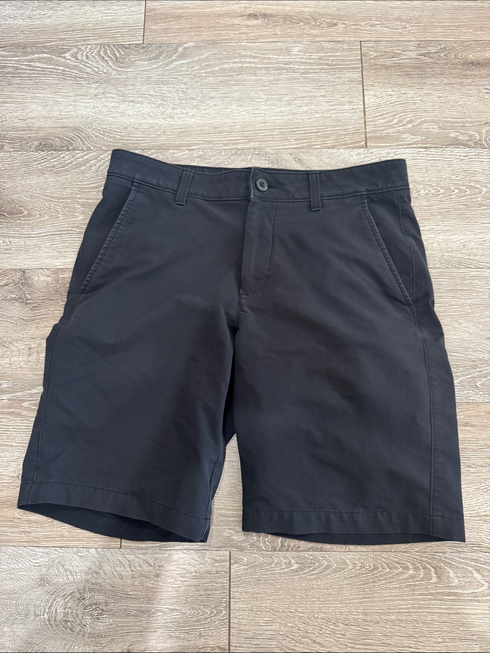 Under Armour Men's Black Flat Front Performance Shorts